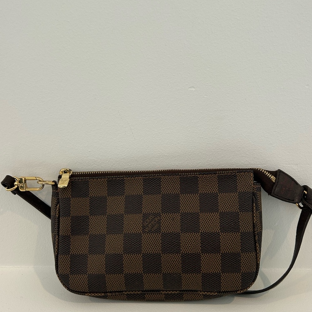 Louis Vuitton Pochette Accessoires - Picture 2 of 13
